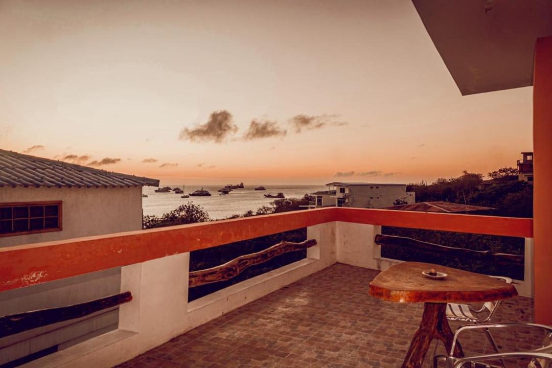 Casa De Nelly Hotell Puerto Baquerizo Moreno Eksteriør bilde