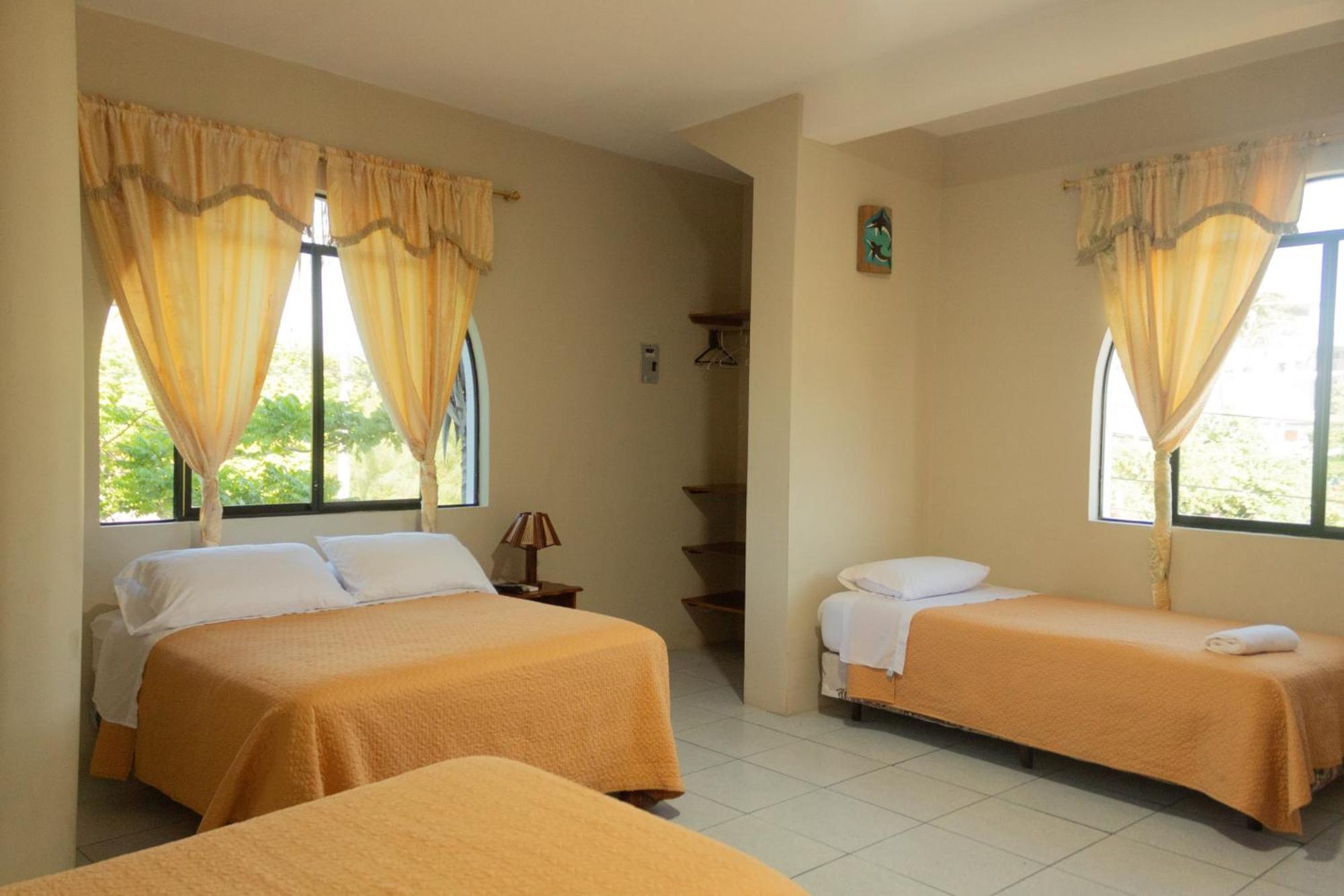 Casa De Nelly Hotell Puerto Baquerizo Moreno Eksteriør bilde
